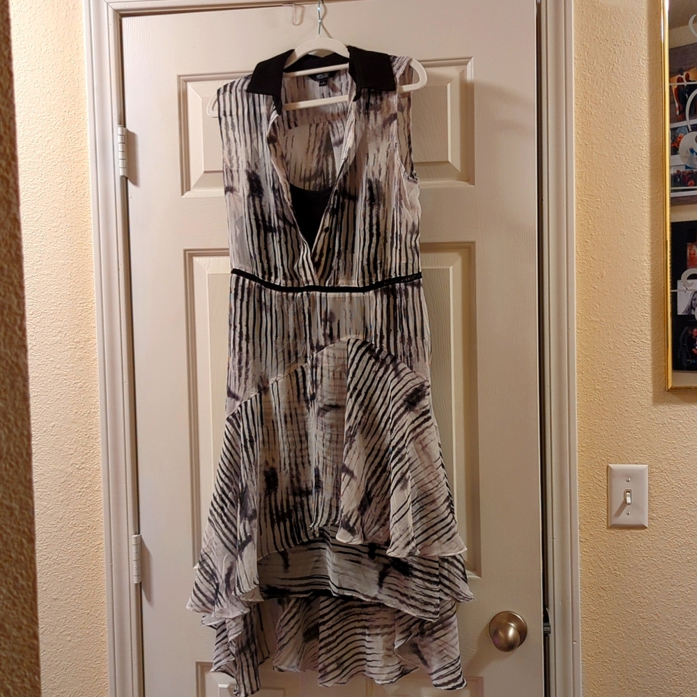 Women's sleeveless dress
